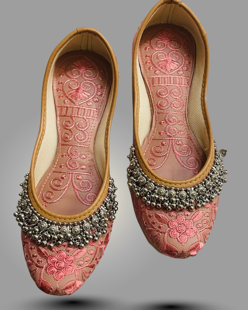 Shahi Darbar Jutti - Imperial Gold with Chime Ghungroos