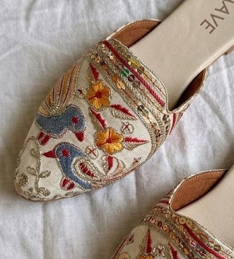 peacock details